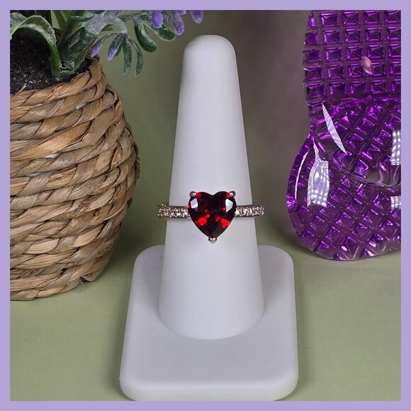 Jewelry - Heart-Shaped Red Solitaire Ring With Accented Band Size‎ 8 (NWOT)